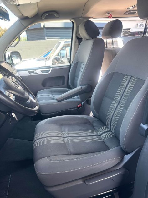 VOLKSWAGEN MULTIVAN 2012