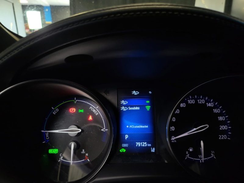 TOYOTA C-HR 1.8 122H DYNAMIC / CAMERA DE RECUL / SUIVI TOYOTA