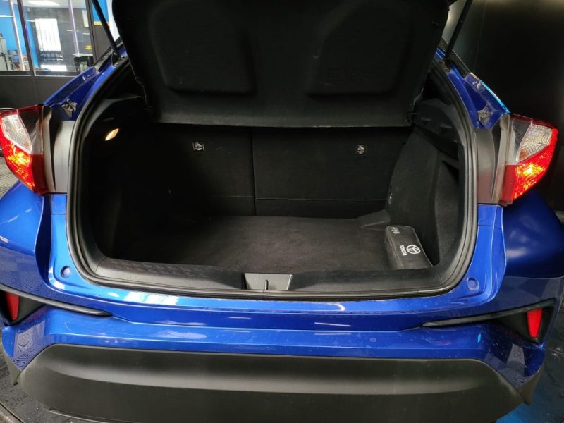 TOYOTA C-HR 1.8 122H DYNAMIC / CAMERA DE RECUL / SUIVI TOYOTA