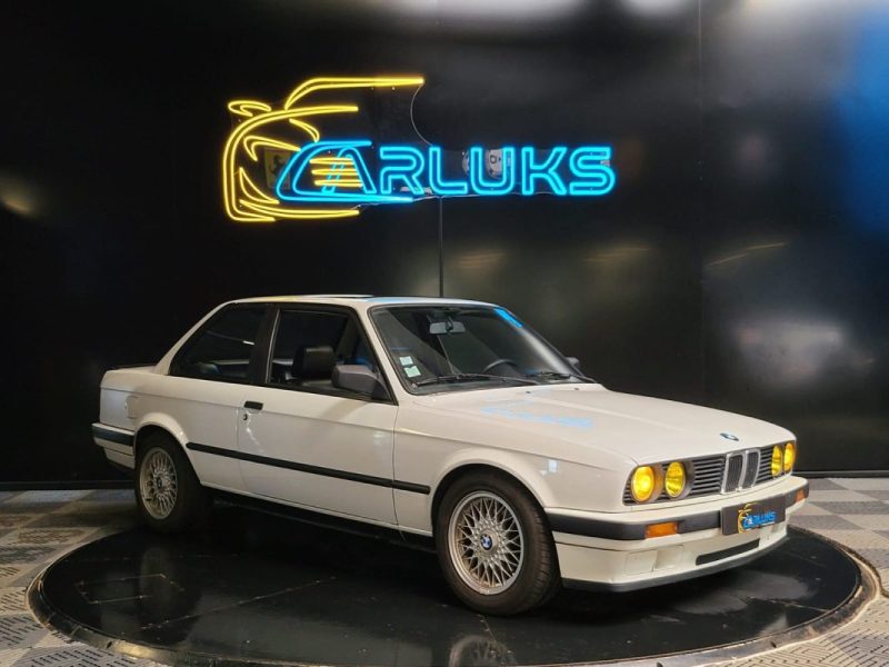 BMW SERIE 3 E30 325i 170cv COUPE / TOIT OUVRANT / CUIR CHAUFFANT / LIGNE PROWELD A CLAPET