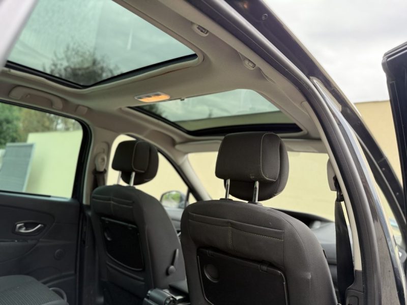 RENAULT MEGANE SCENIC III 2010