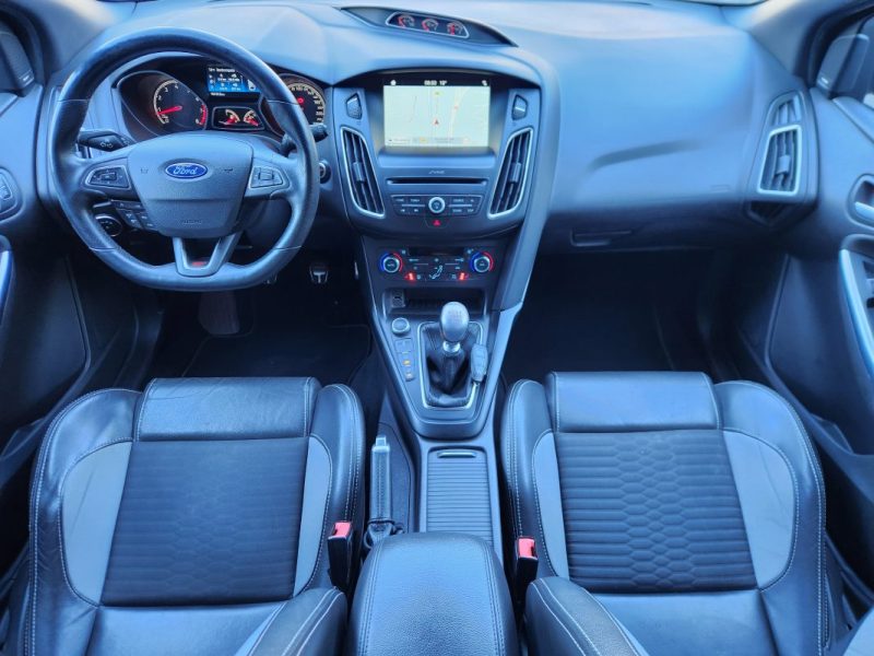 FORD FOCUS 2017 2.0 250 ST*RECARO*SONY*CAMERA*XENON*