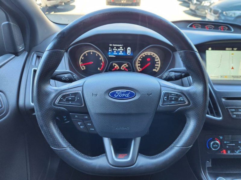 FORD FOCUS 2017 2.0 250 ST*RECARO*SONY*CAMERA*XENON*