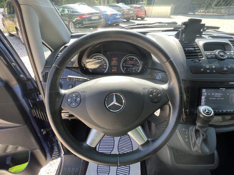 MERCEDES-BENZ VIANO 2012