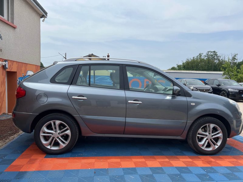 RENAULT KOLEOS I 2010 2.0 dCi 4x4 1995cm3 150cv