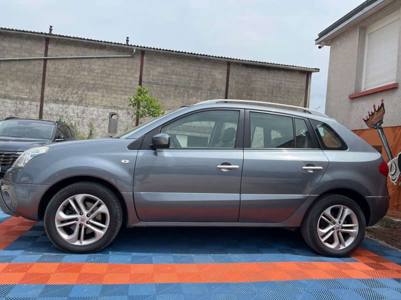 RENAULT KOLEOS I 2010 2.0 dCi 4x4 1995cm3 150cv