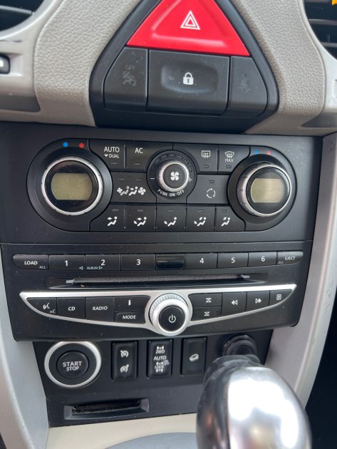 RENAULT KOLEOS I 2010 2.0 dCi 4x4 1995cm3 150cv