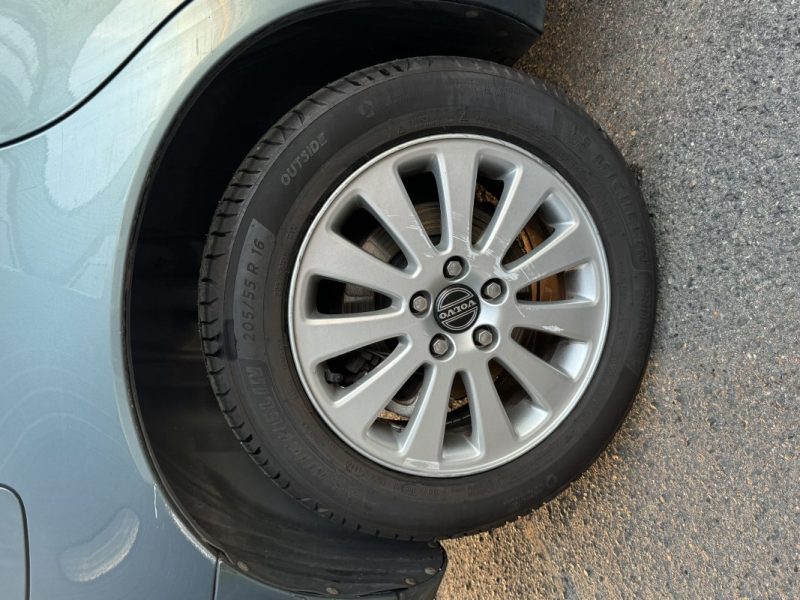 VOLVO V50 2.0D 130CH SUMMUM - GARANTIE 6 MOIS