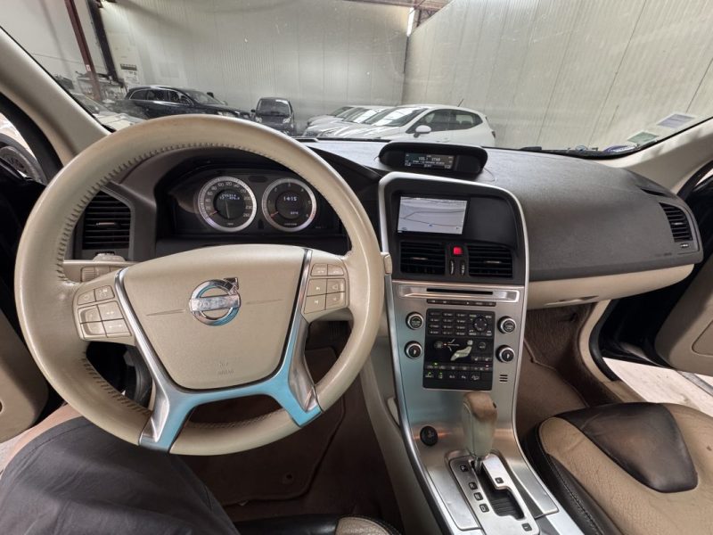 VOLVO XC60 2010