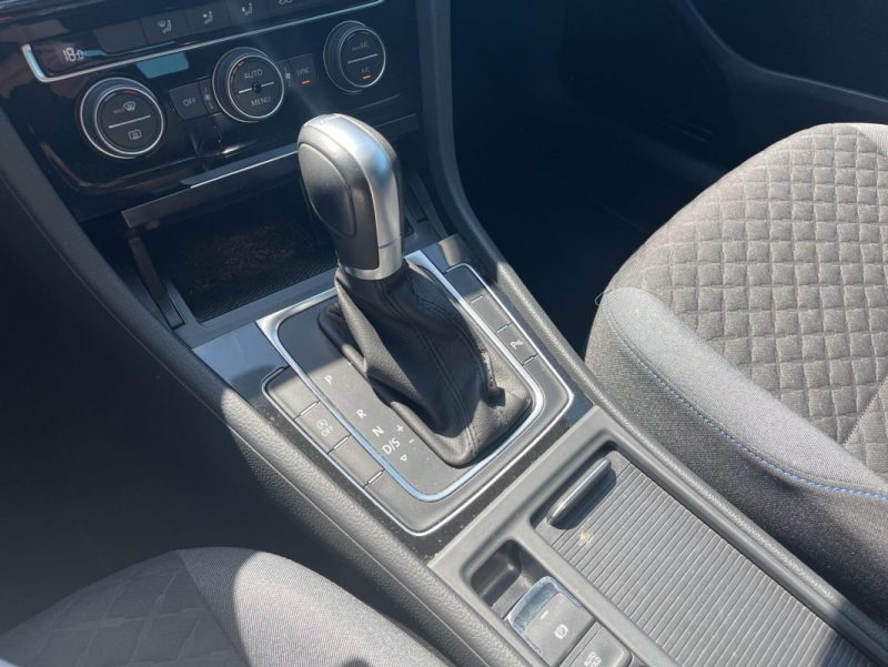 VOLKSWAGEN GOLF VII Phase 2 1.5 L TSI EVO 130 ch CONNECT BLUEMOTION DSG