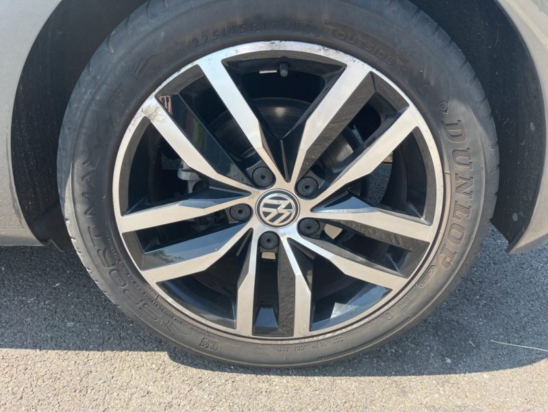 VOLKSWAGEN GOLF VII Phase 2 1.5 L TSI EVO 130 ch CONNECT BLUEMOTION DSG