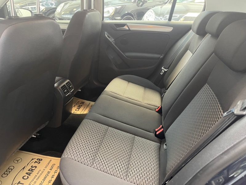 VOLKSWAGEN GOLF 2011