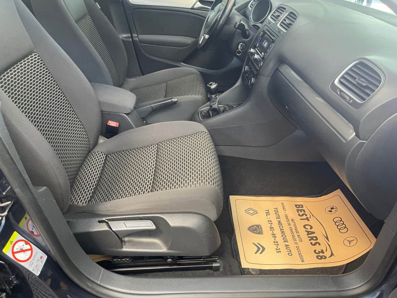 VOLKSWAGEN GOLF 2011