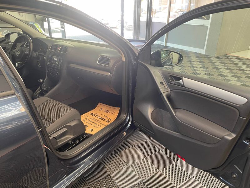 VOLKSWAGEN GOLF 2011