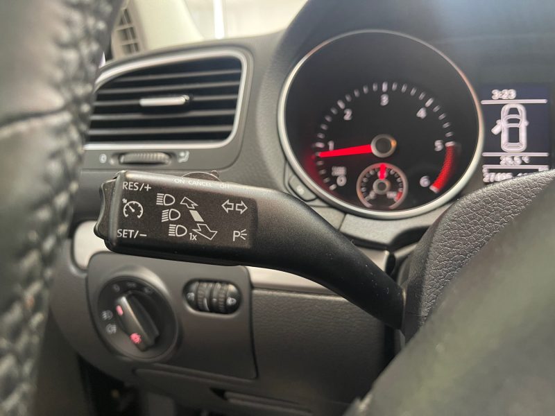 VOLKSWAGEN GOLF 2011