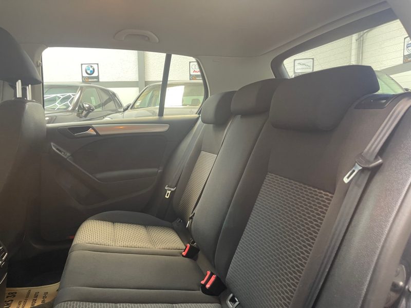 VOLKSWAGEN GOLF 2011