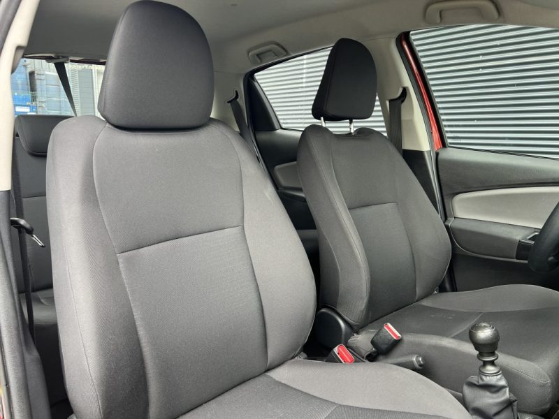 TOYOTA YARIS SUIVI COMPLET TOYOTA