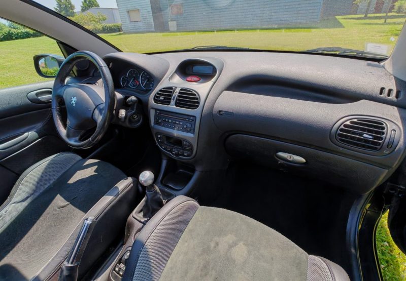 PEUGEOT 206 CC 2.0 16v SPORT