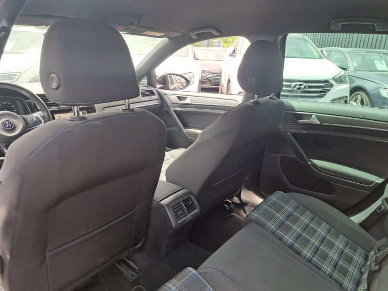 VOLKSWAGEN GOLF VII 2018