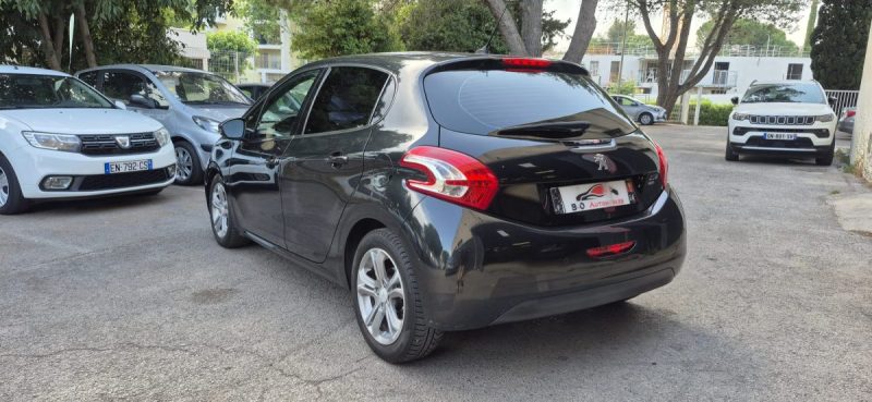 Peugeot 208 1.6 hdi 92 ch Allure, *Clim auto*, *Idéale jeune conducteur*