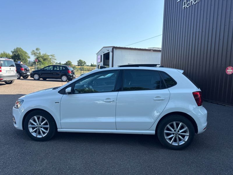 VOLKSWAGEN POLO 2015
