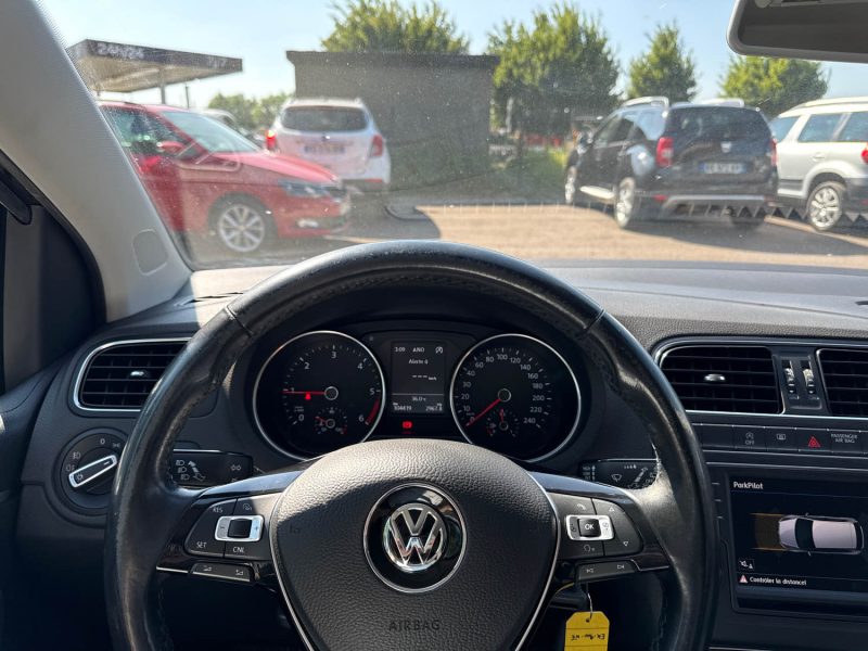 VOLKSWAGEN POLO 2017