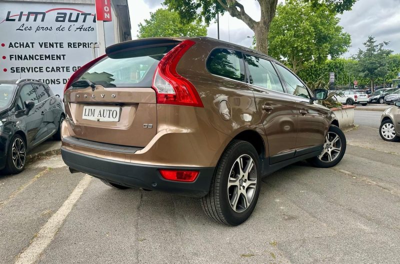 VOLVO XC60 2011