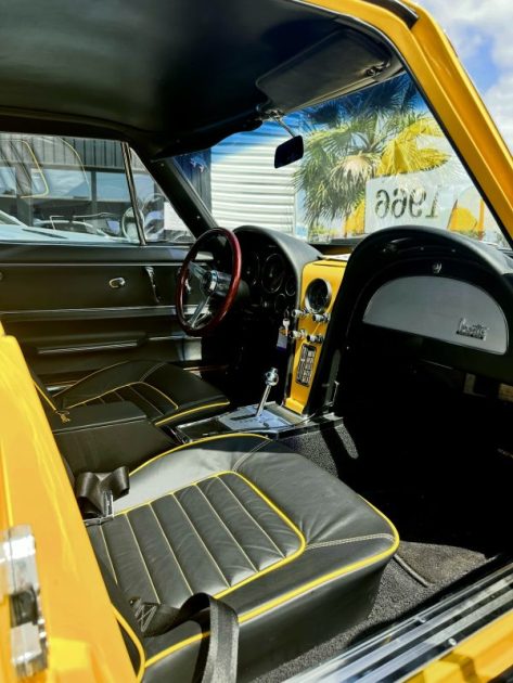 CORVETTE C2 STINGRAY 327CI V8 BVA 1966