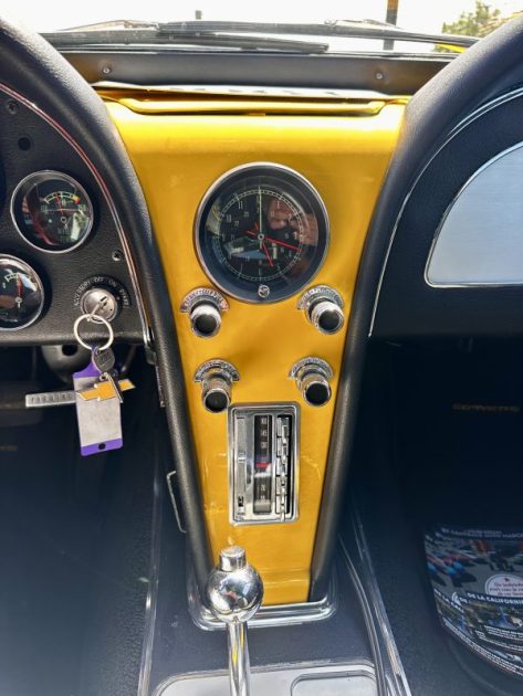 CORVETTE C2 STINGRAY 327CI V8 BVA 1966