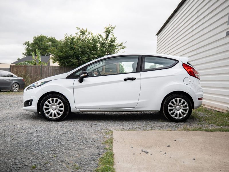 FORD FIESTA 2016