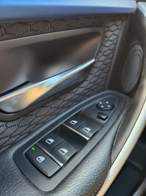 BMW Serie 3 2015 320i 2.0 184 Touring M Sport*H/K*GPS*LED*