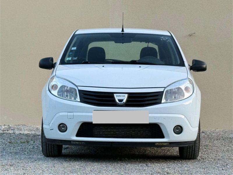 DACIA SANDERO 2009