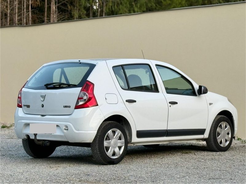 DACIA SANDERO 2009