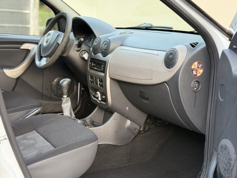 DACIA SANDERO 2009
