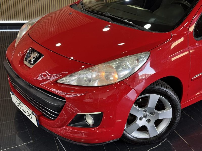 PEUGEOT 207 2010