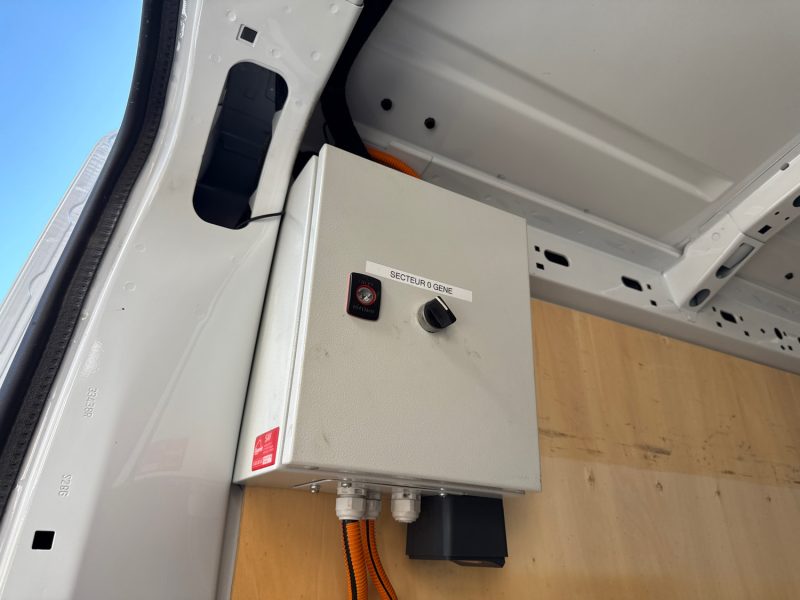 RENAULT MASTER 2.3DCi F3500 L3H2 BLUE DCI 135 CONFORT 1ère Main TVA récupérable