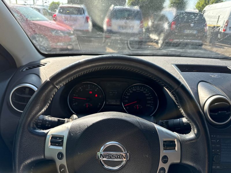 NISSAN QASHQAI 2010