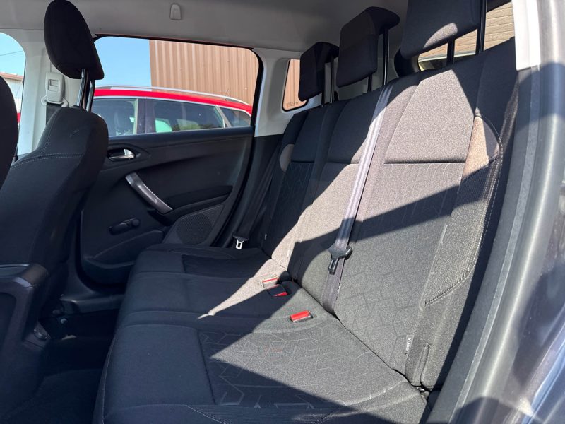 PEUGEOT 2008 1.6 Blue-Hdi 100 Style