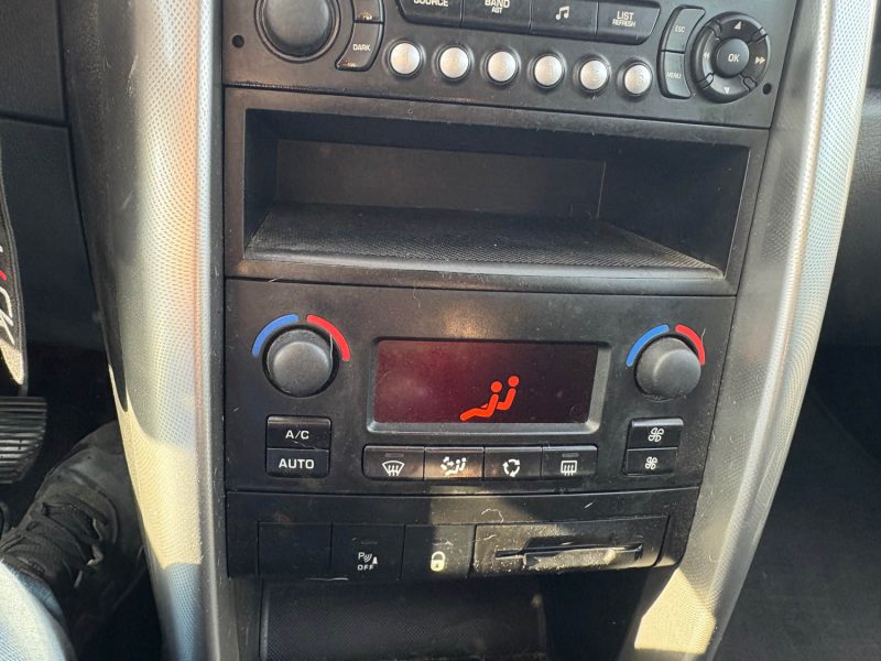 PEUGEOT PEUGEOT 207 5 portes 1.6 HDi 16V 110 cv 2007