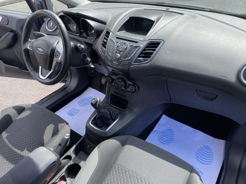 FORD FIESTA V (2) 1.25 82 TREND 5P