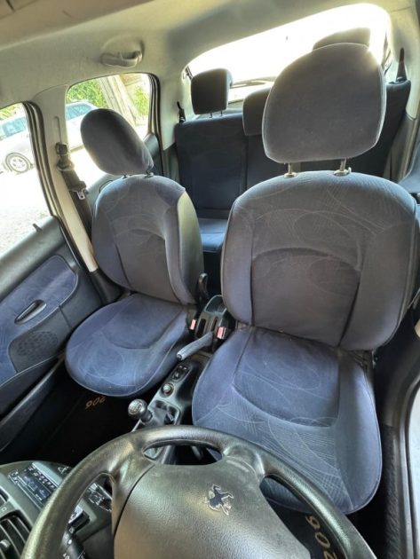 PEUGEOT 206 2001