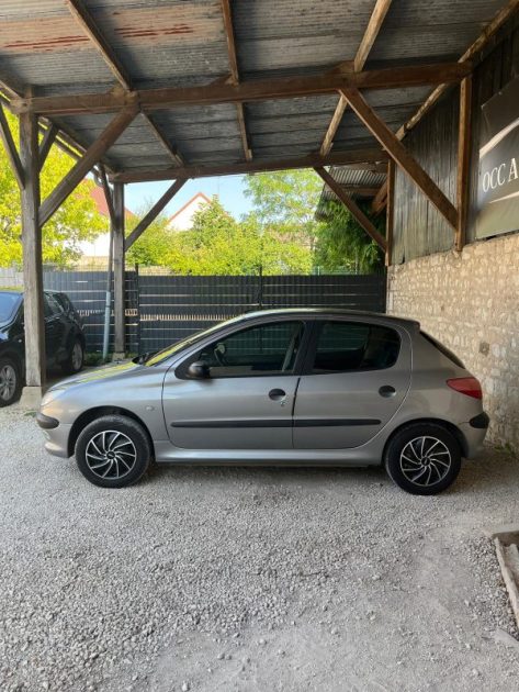 PEUGEOT 206 2001