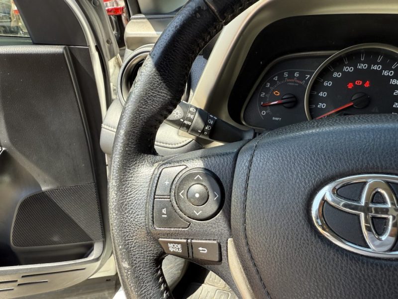 TOYOTA RAV4 2015