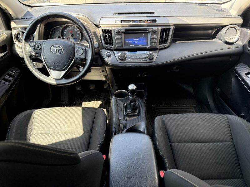 TOYOTA RAV4 2015