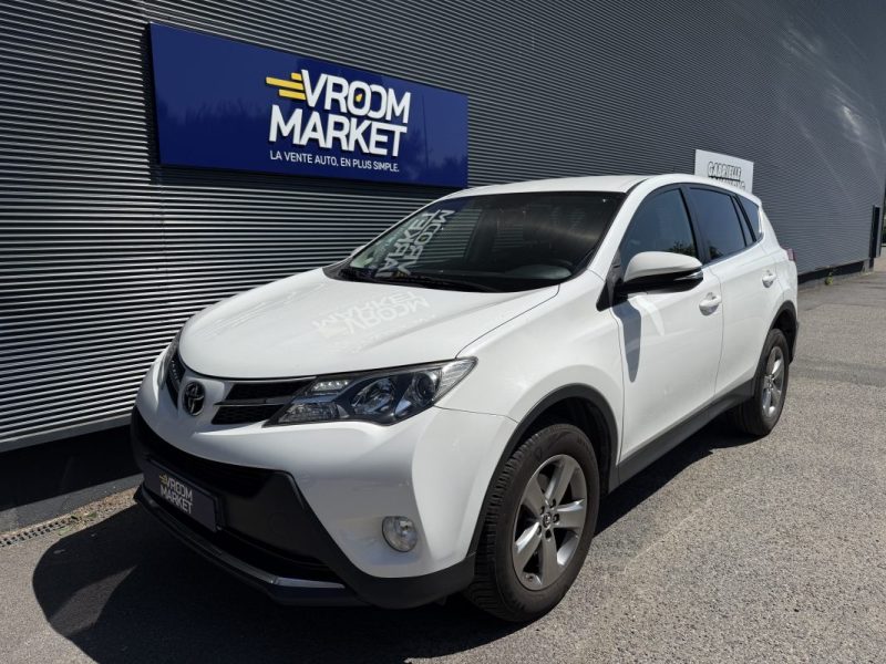 TOYOTA RAV4 2015