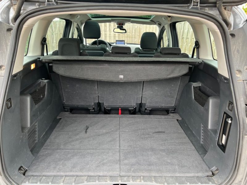 PEUGEOT 5008 1.6 Active GPS 5 PLACES