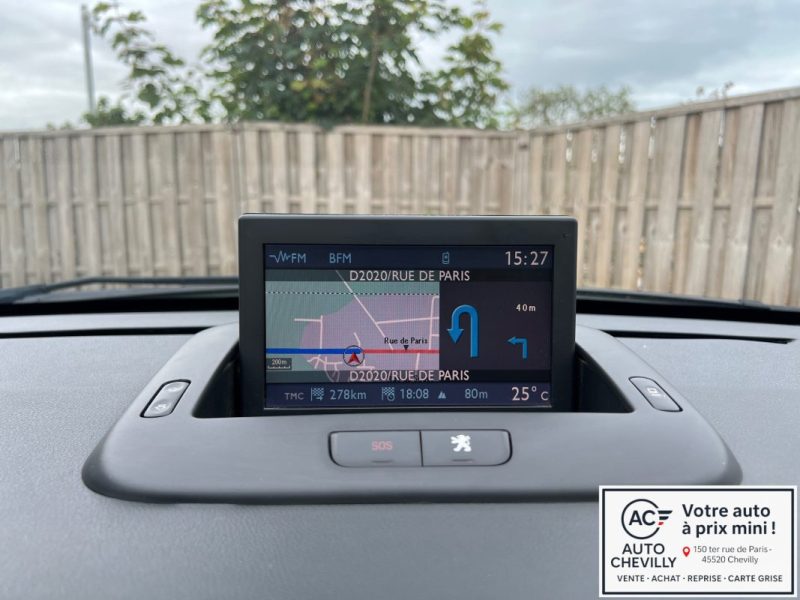 PEUGEOT 5008 1.6 Active GPS 5 PLACES