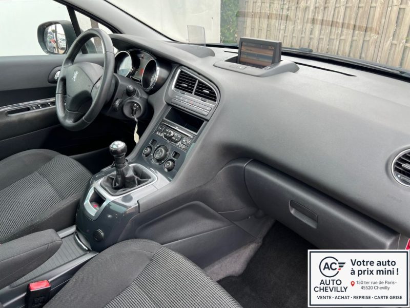 PEUGEOT 5008 1.6 Active GPS 5 PLACES