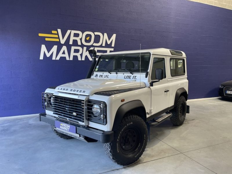 LAND ROVER DEFENDER 90 2.2 TD4 122 ch STATION WAGON