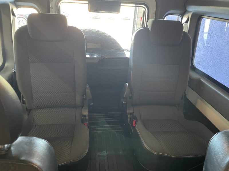 LAND ROVER DEFENDER 90 2.2 TD4 122 ch STATION WAGON